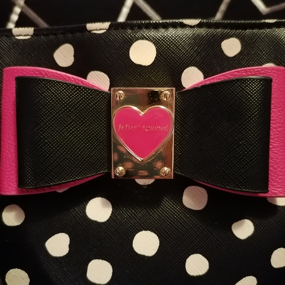 Betsy Johnson Tote - Picture 3 of 7